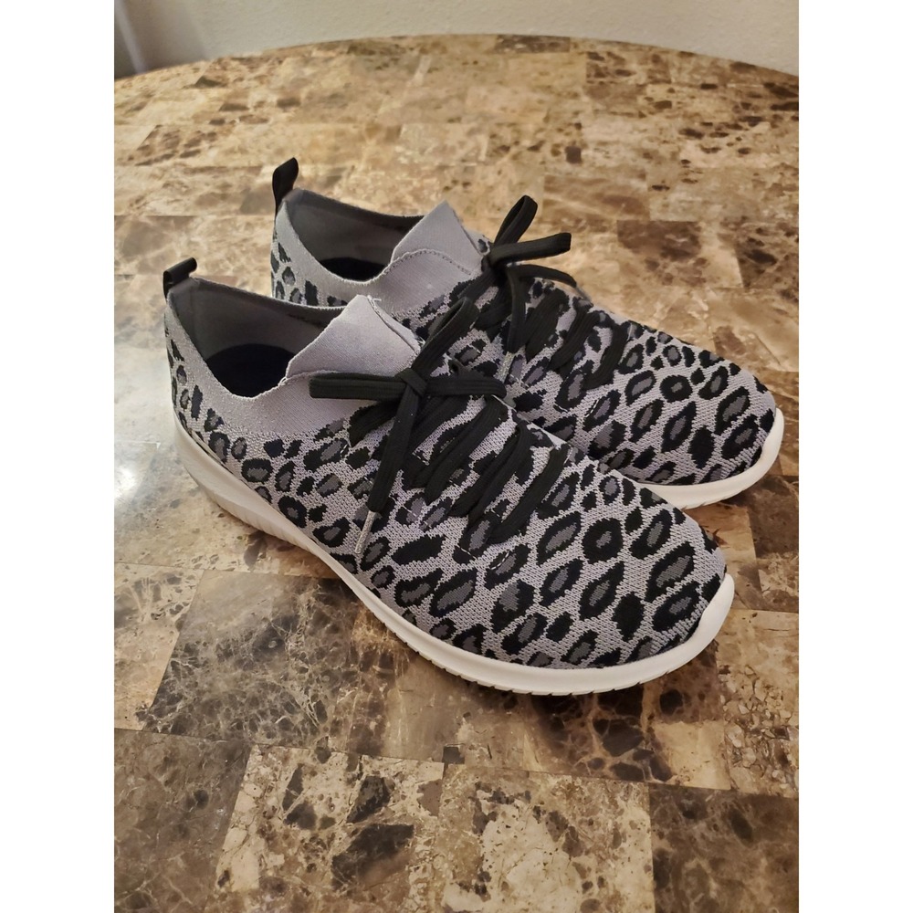 Skechers Ultra Flex Sky's The Limit SZ 10 Slip-On Shoe Gray Leopard Casual Fun